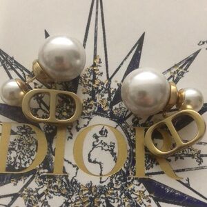 Authentic Dior pearl Earrings